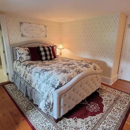 Strong House Inn Vergennes Exterior foto