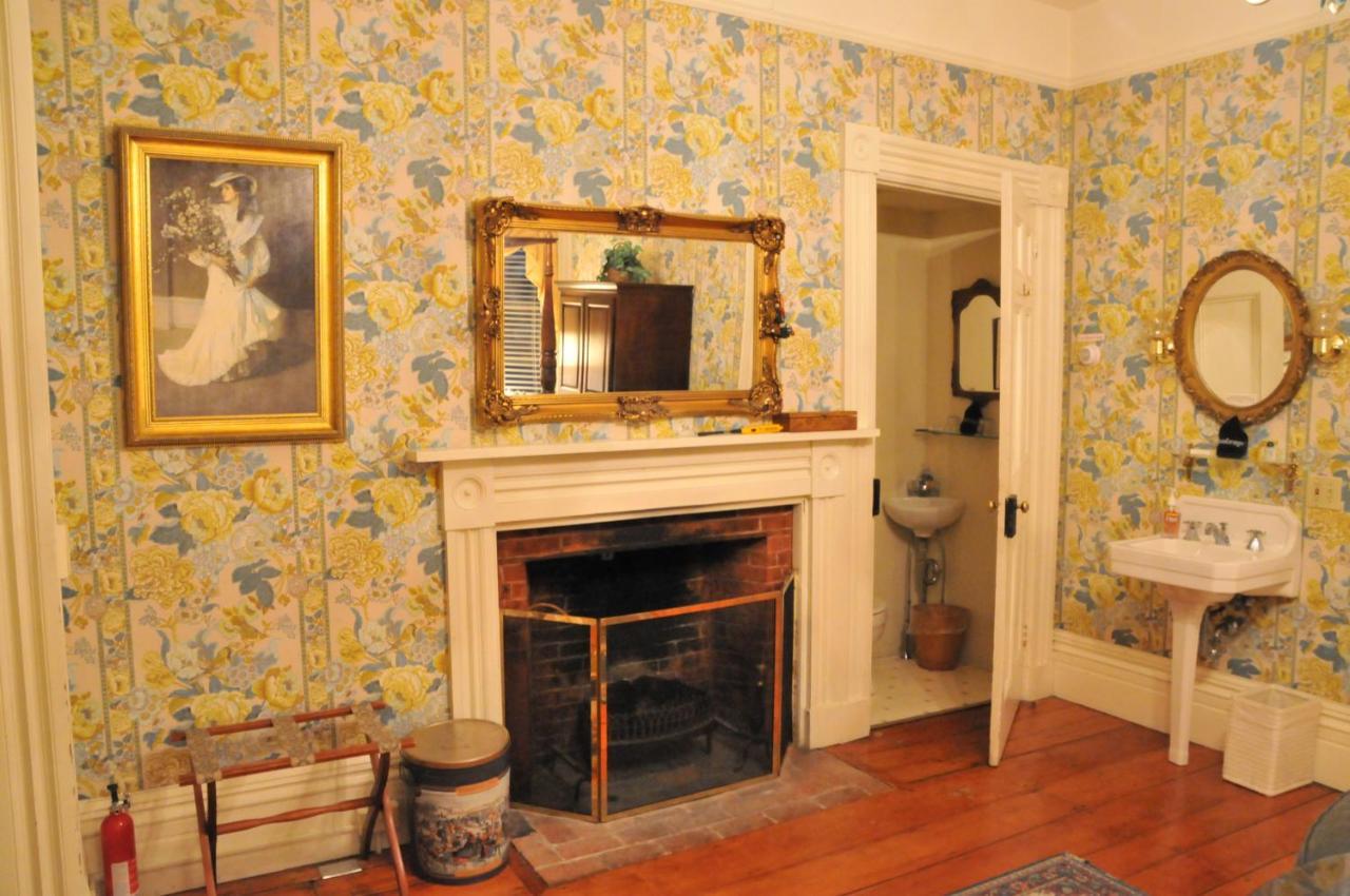 Strong House Inn Vergennes Exterior foto
